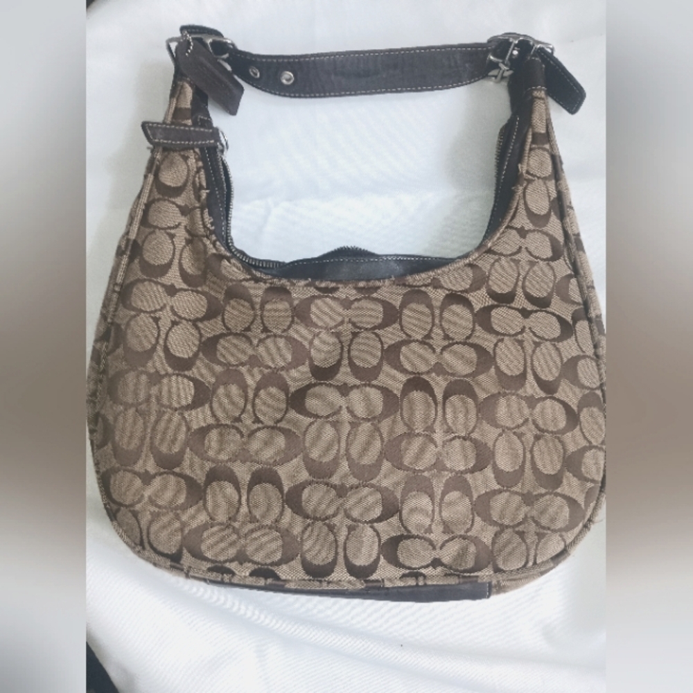 Coach shoulder bag authentic
